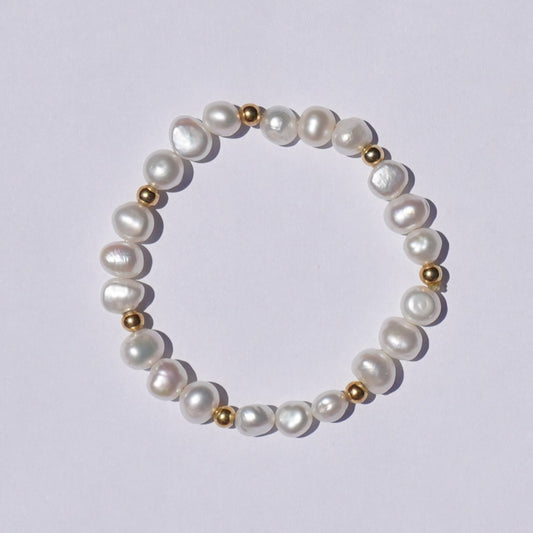 Luma Pearls Bracelet
